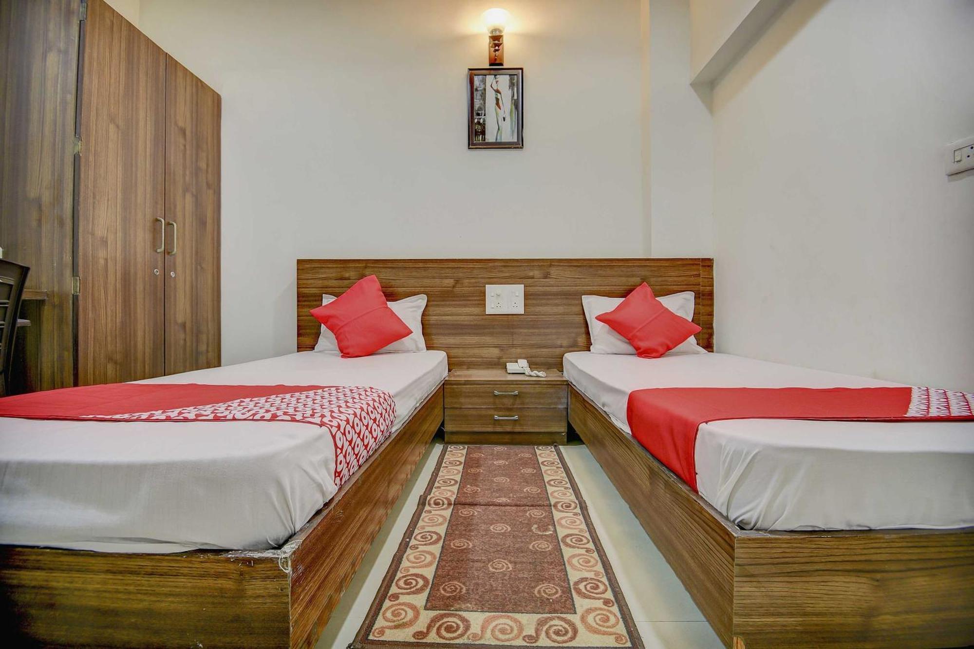Hotel O Plus Corporate One Khapa  Exterior foto