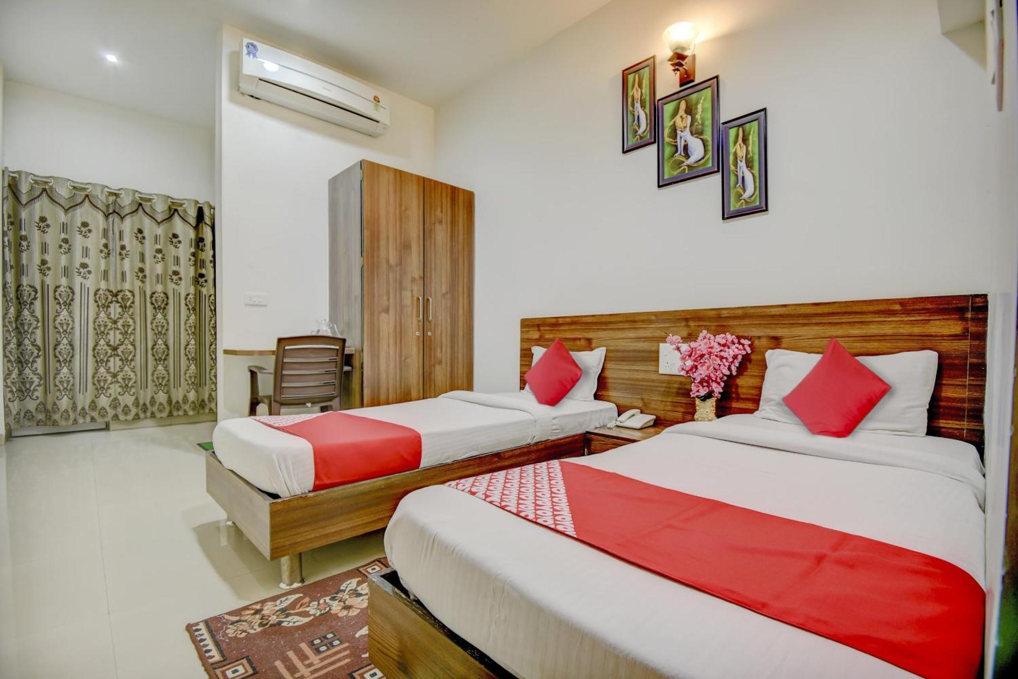 Hotel O Plus Corporate One Khapa  Exterior foto