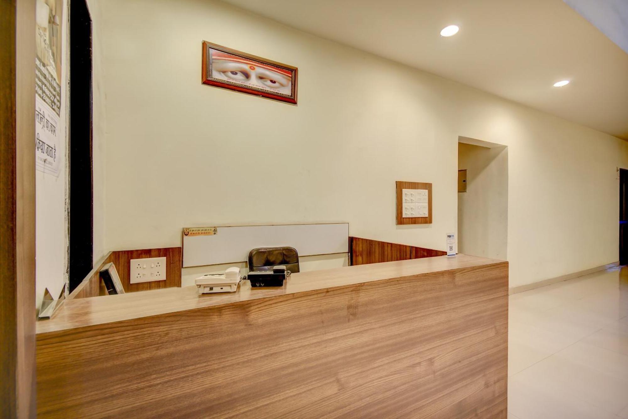 Hotel O Plus Corporate One Khapa  Exterior foto
